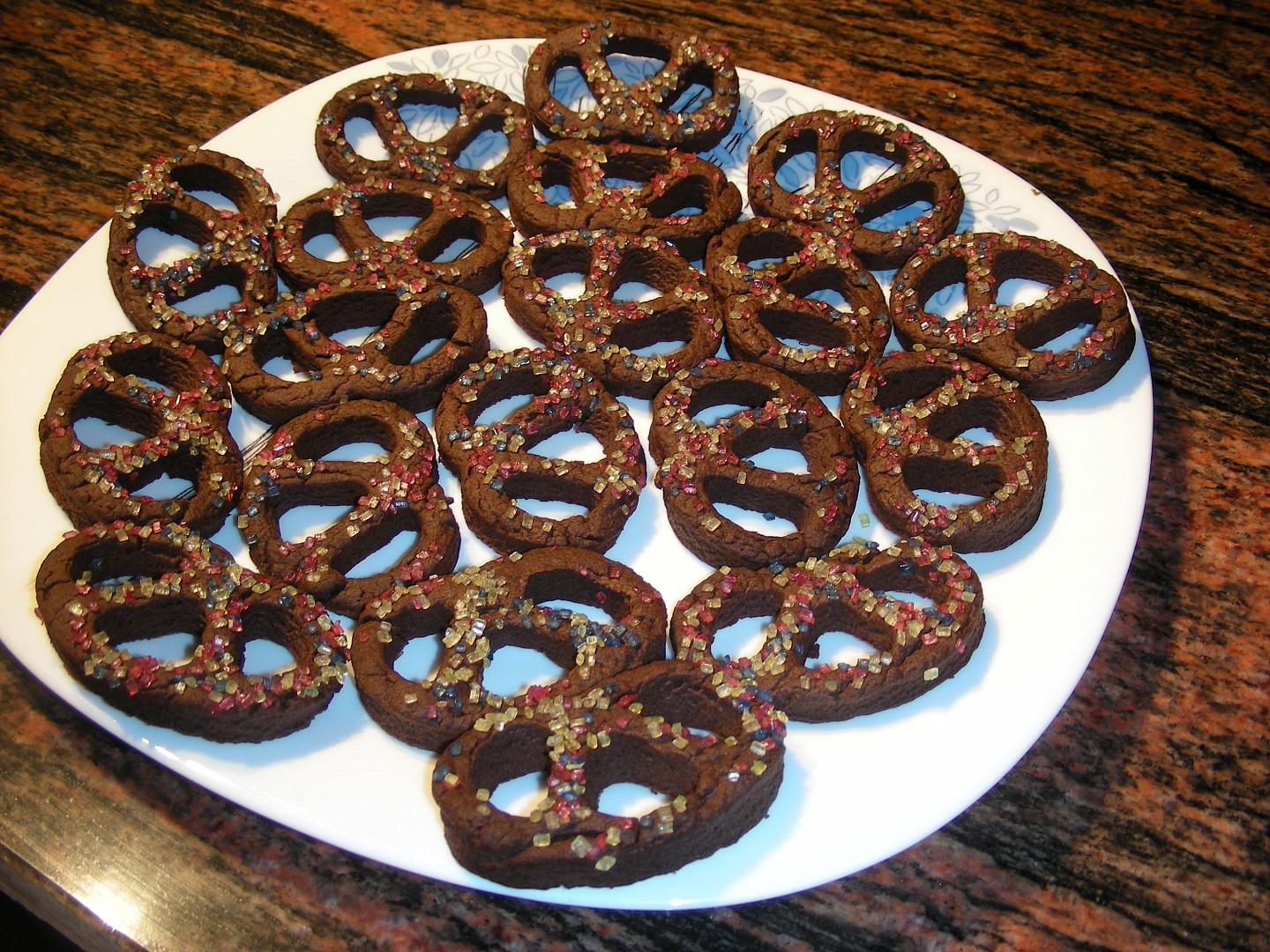 Alsaské čokoládovo-kávové bretzels_5ff820a9b8dd6.jpeg