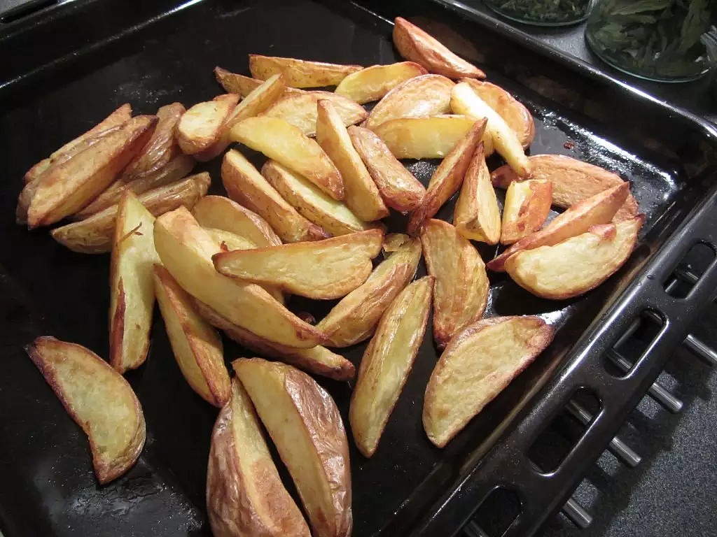 Americké brambory bez kapky oleje a přesto výborné_5ff7f0ce809fb.jpeg