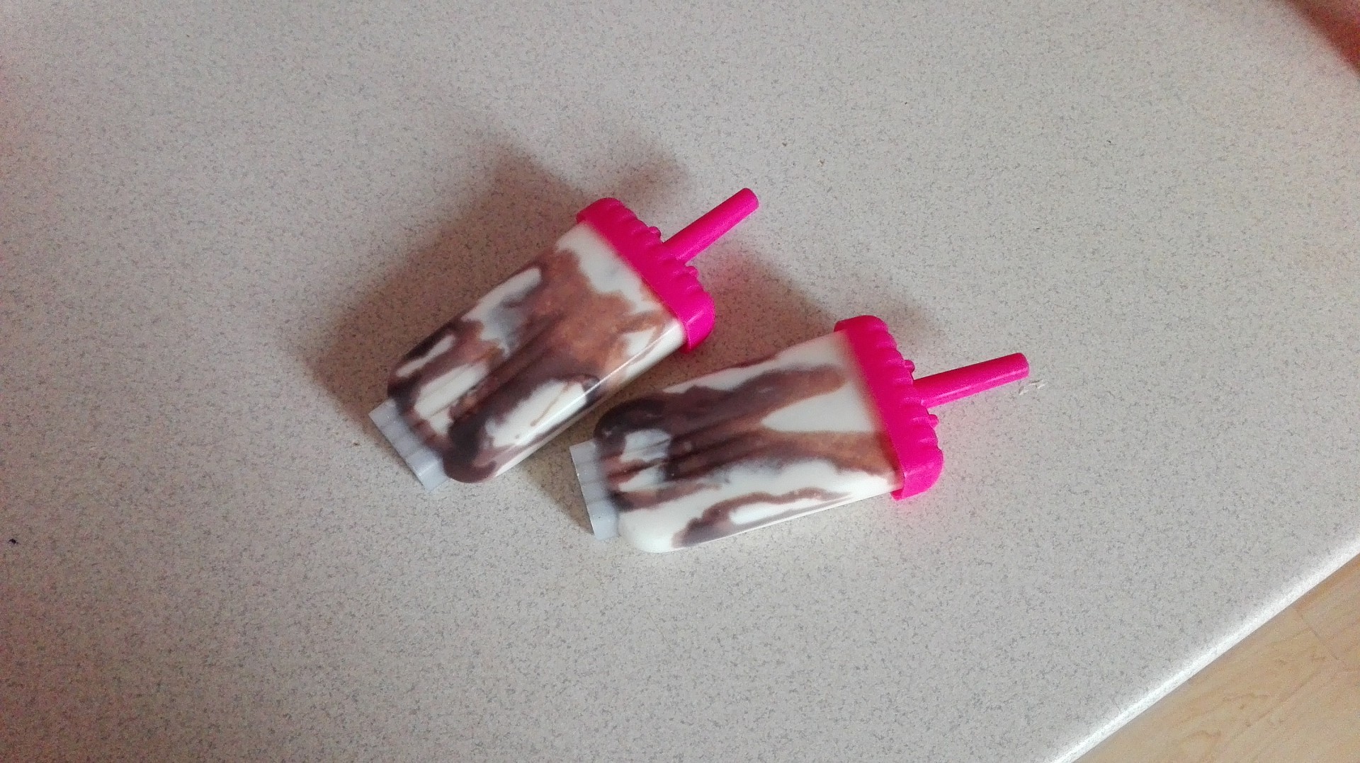 Banánové nanuky a čokoládovým vnitřkem