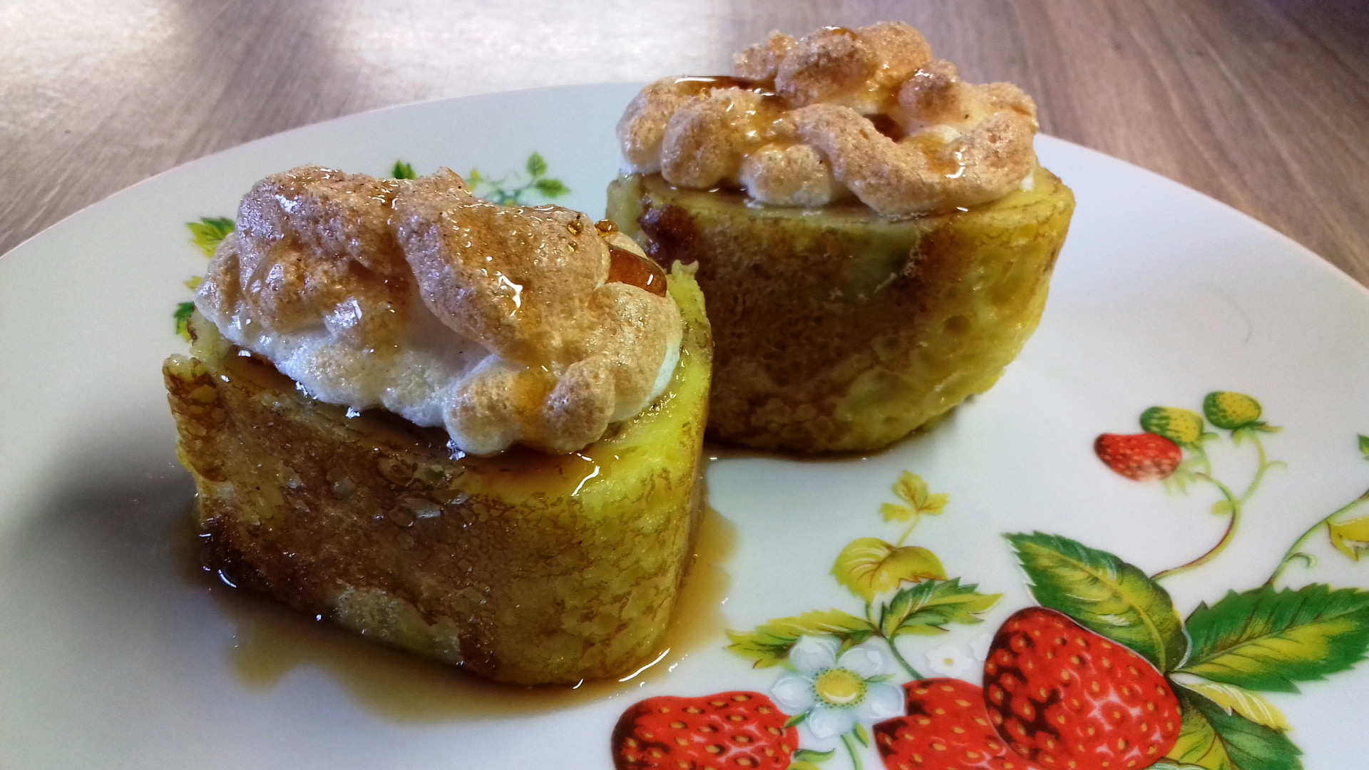 Banánové šneky se sněhovou čepicí_5ff72c33bbcc1.jpeg