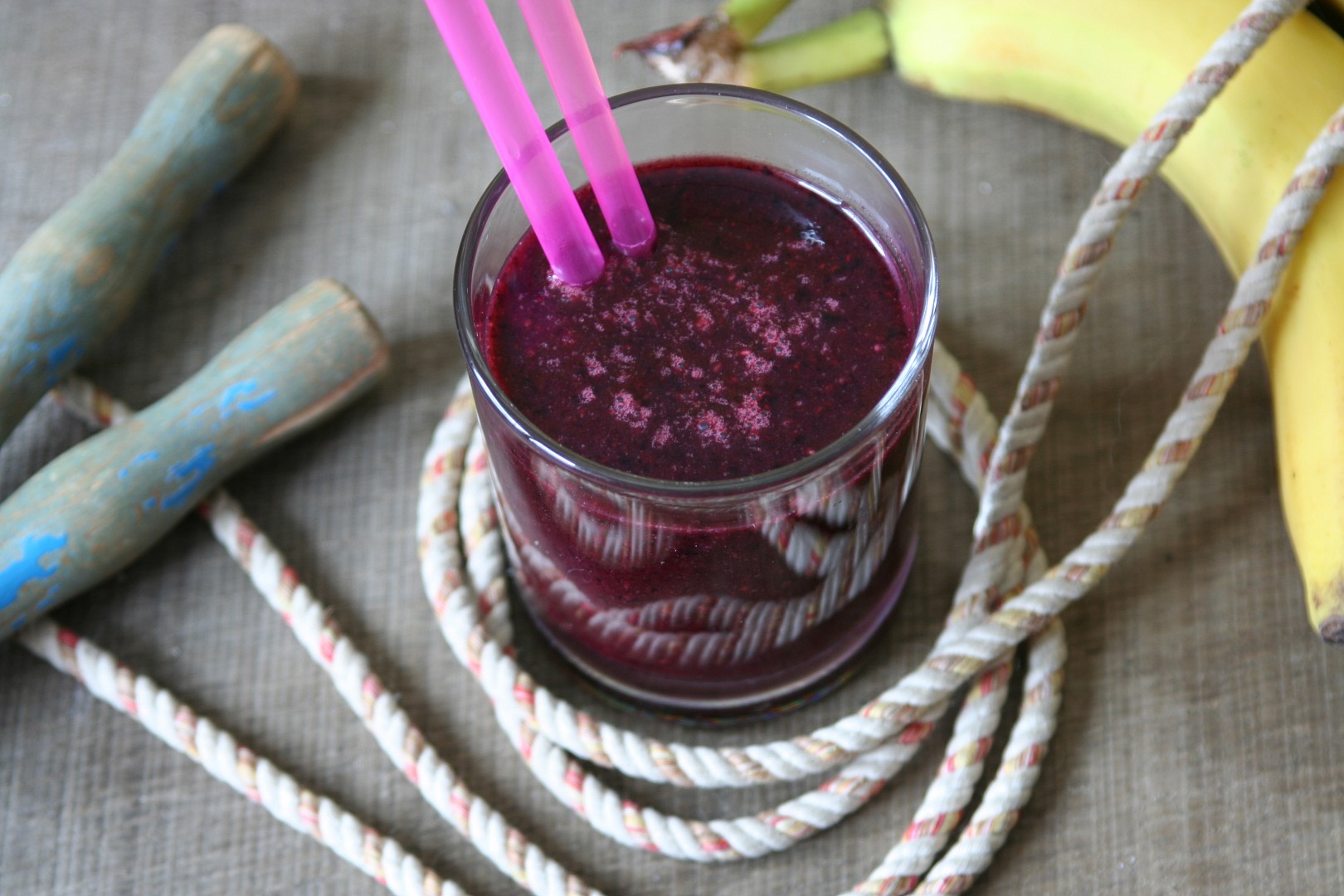 Borůvkové smoothie s chia semínky_5ff7ba71d2ad6.jpeg