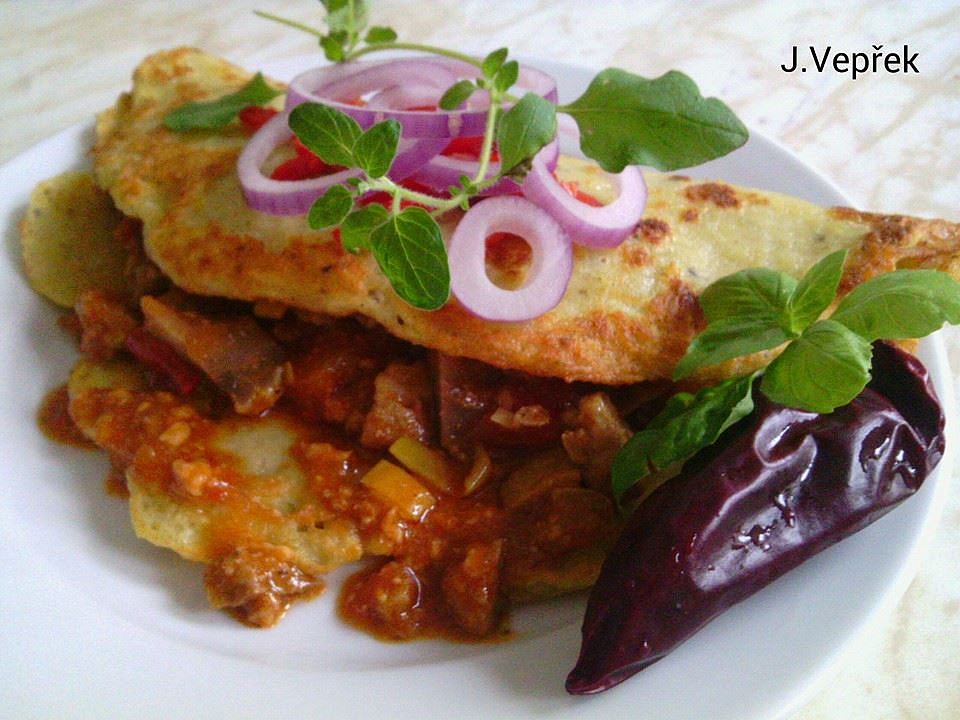 Bramborák s masovou směsí_5ff7a4cf9419d.jpeg