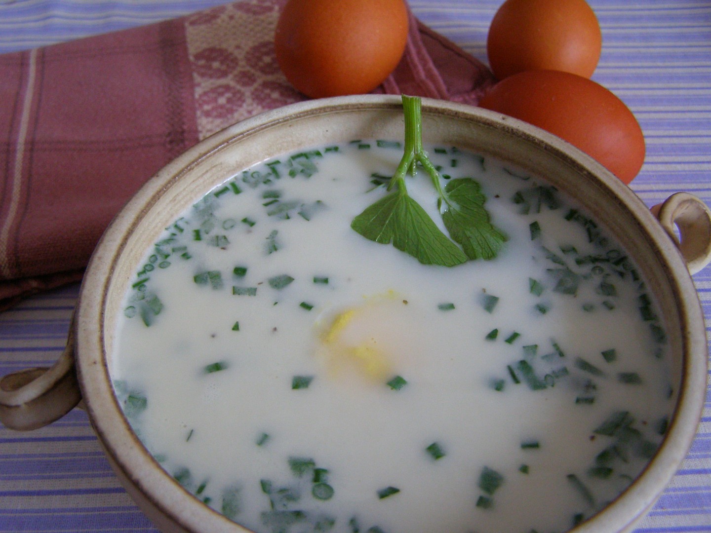 Bramborová krémová polévka s vejci_5ffdd235a6dd5.jpeg