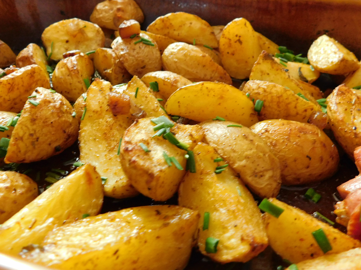 Brambory pečené na špeku