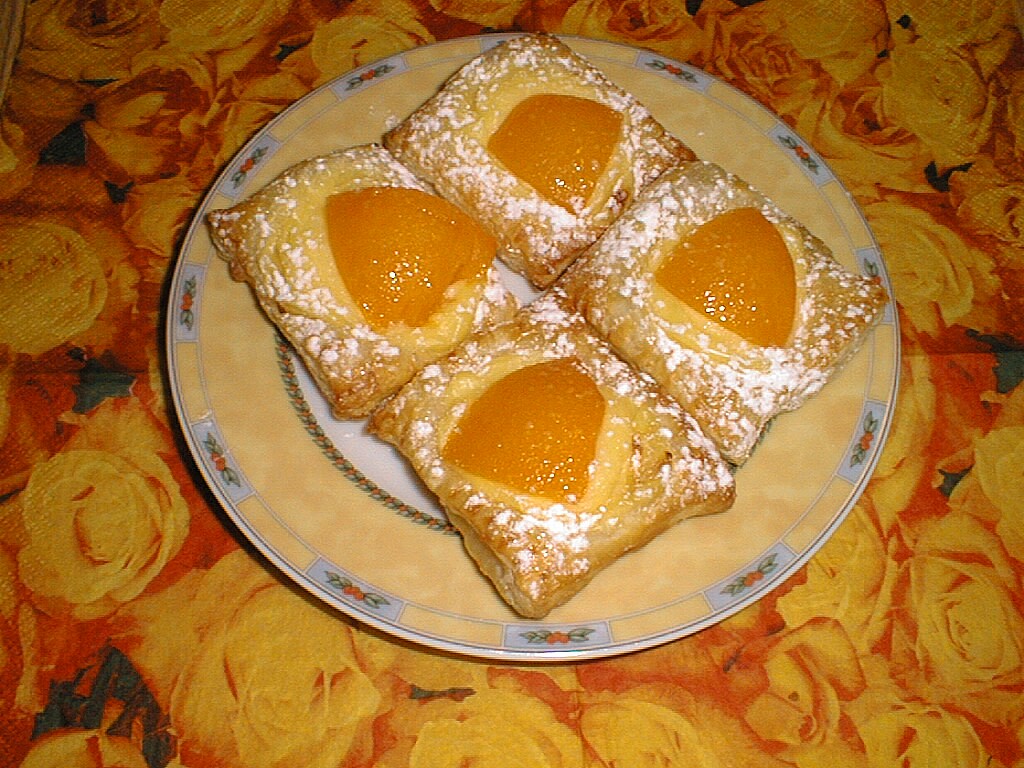 Broskvový /meruňkový zákusek