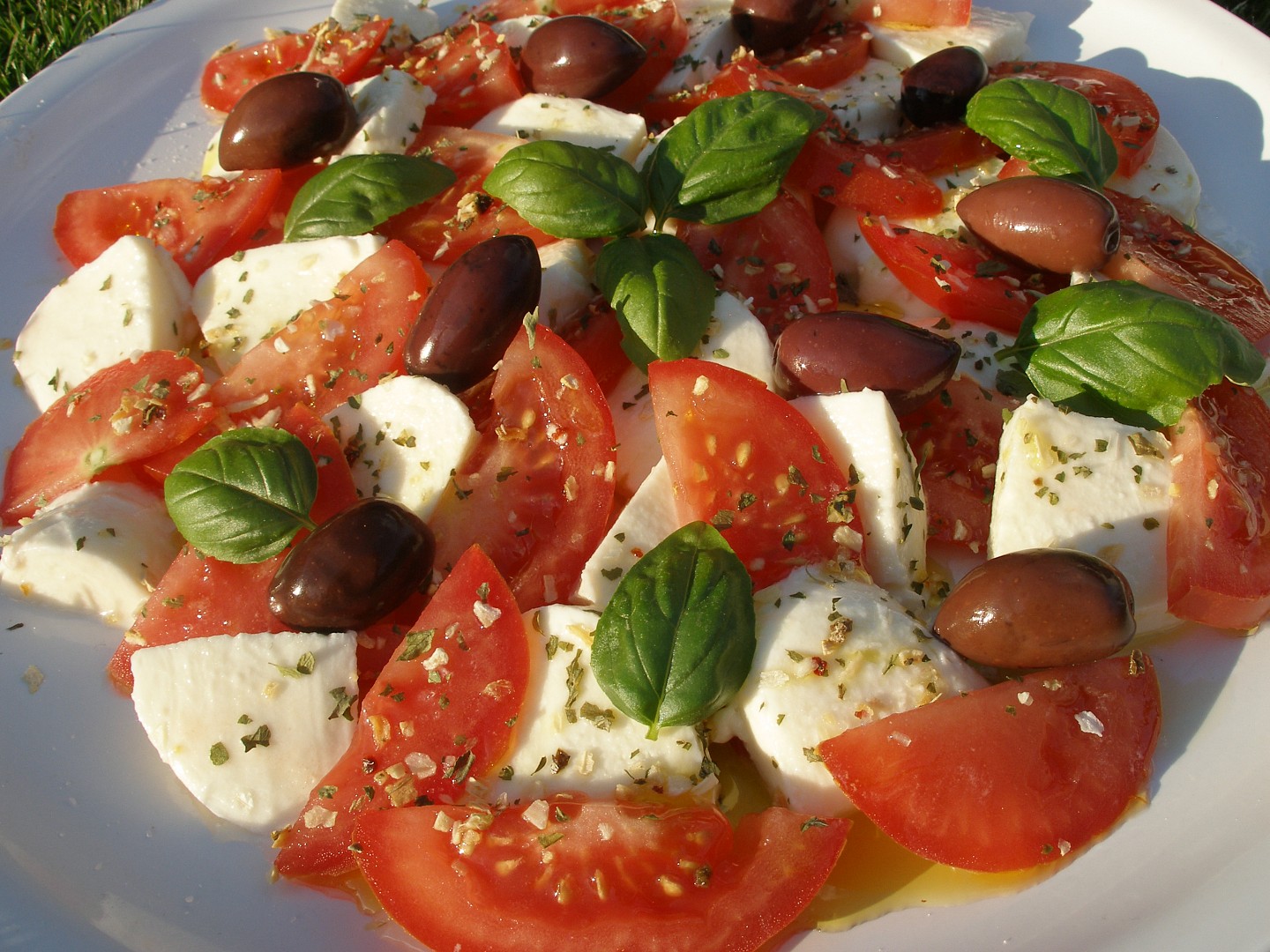 Caprese Salát_5ffa92613ac8a.jpeg