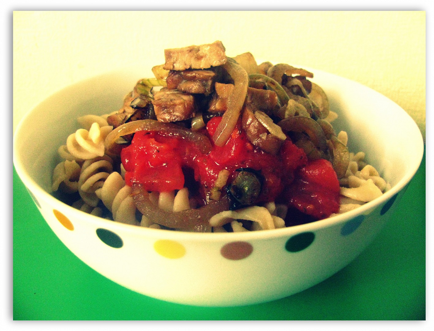 Celozrné těstoviny  s tempehem_5ff962f9d0822.jpeg