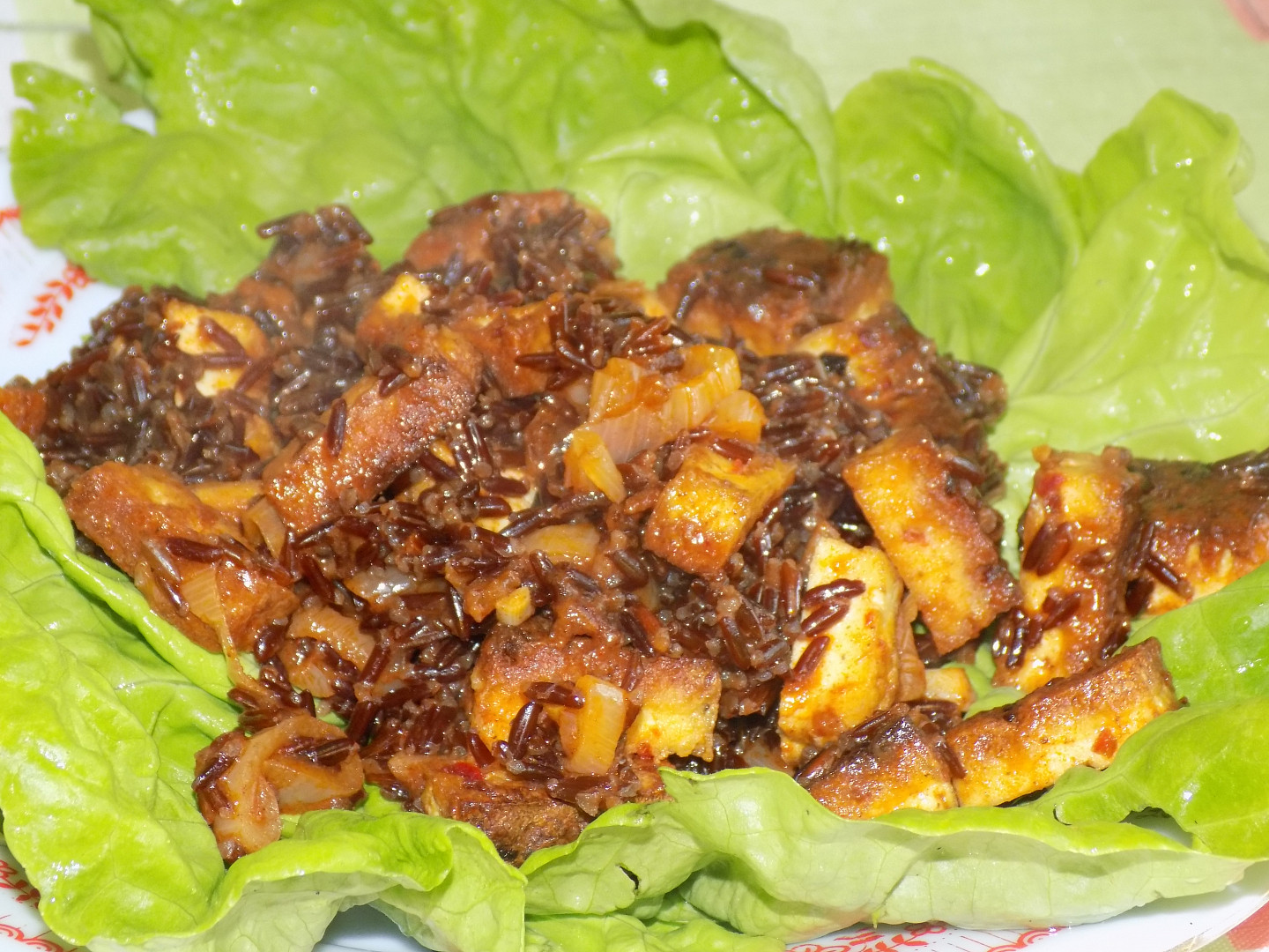 Červená rýže s chilli tofu_5ff684fb3b8db.jpeg