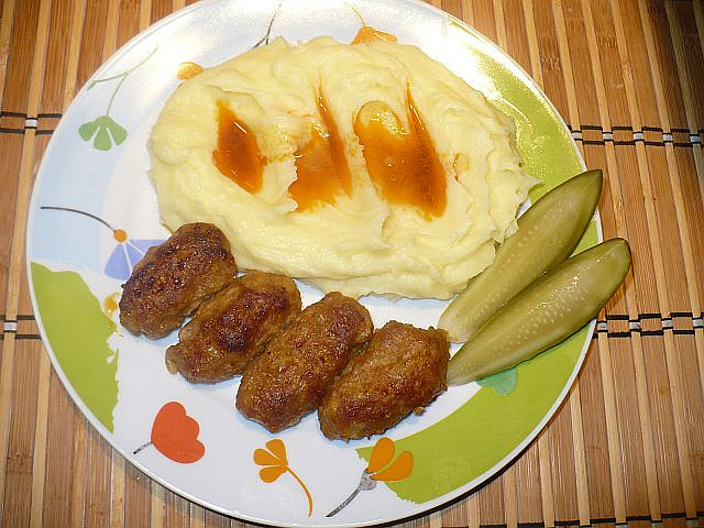 Čevabčiči do trouby_5ff98533c4625.jpeg