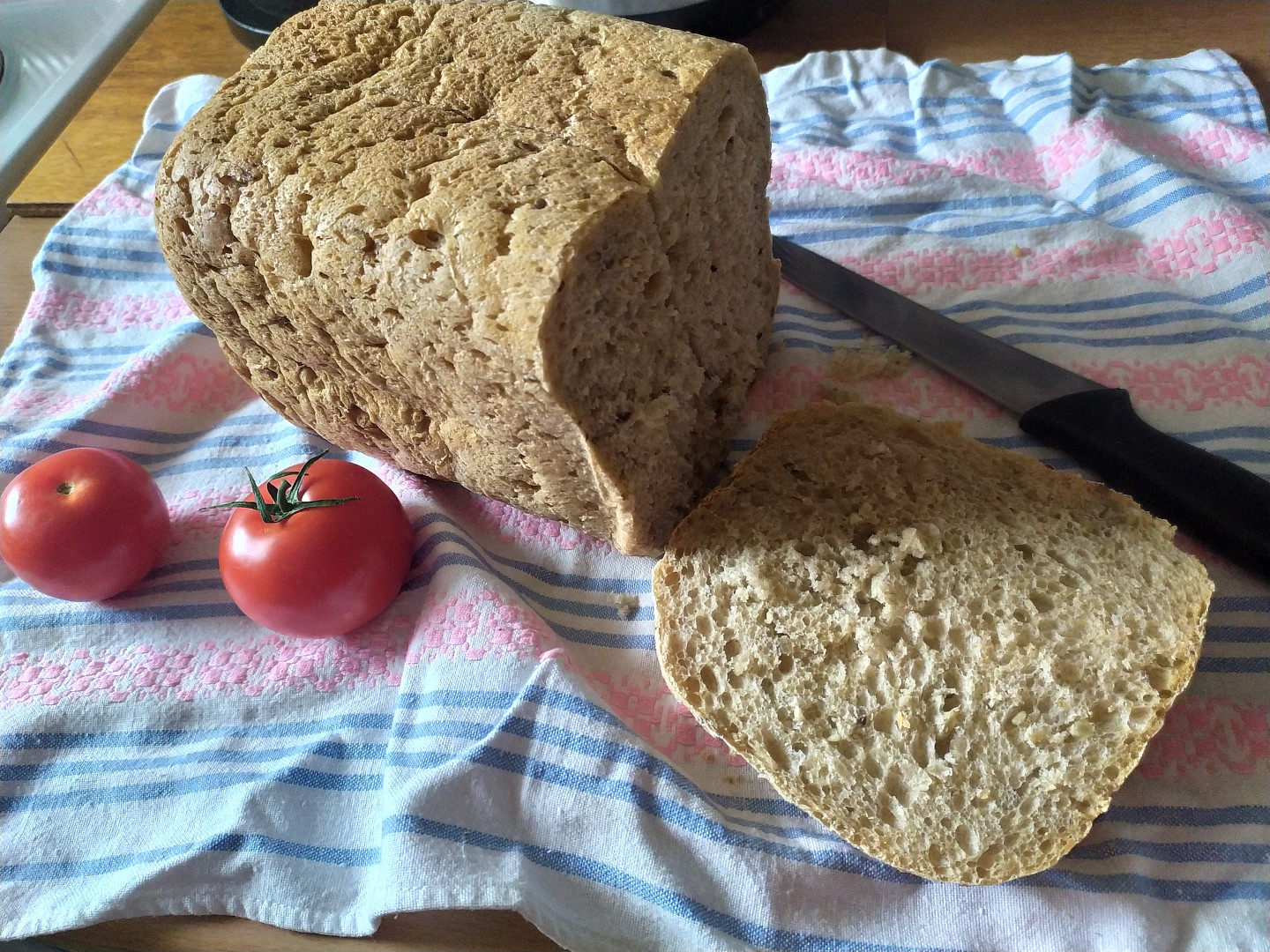 Chléb s vločkami_5ff7597ccd127.jpeg