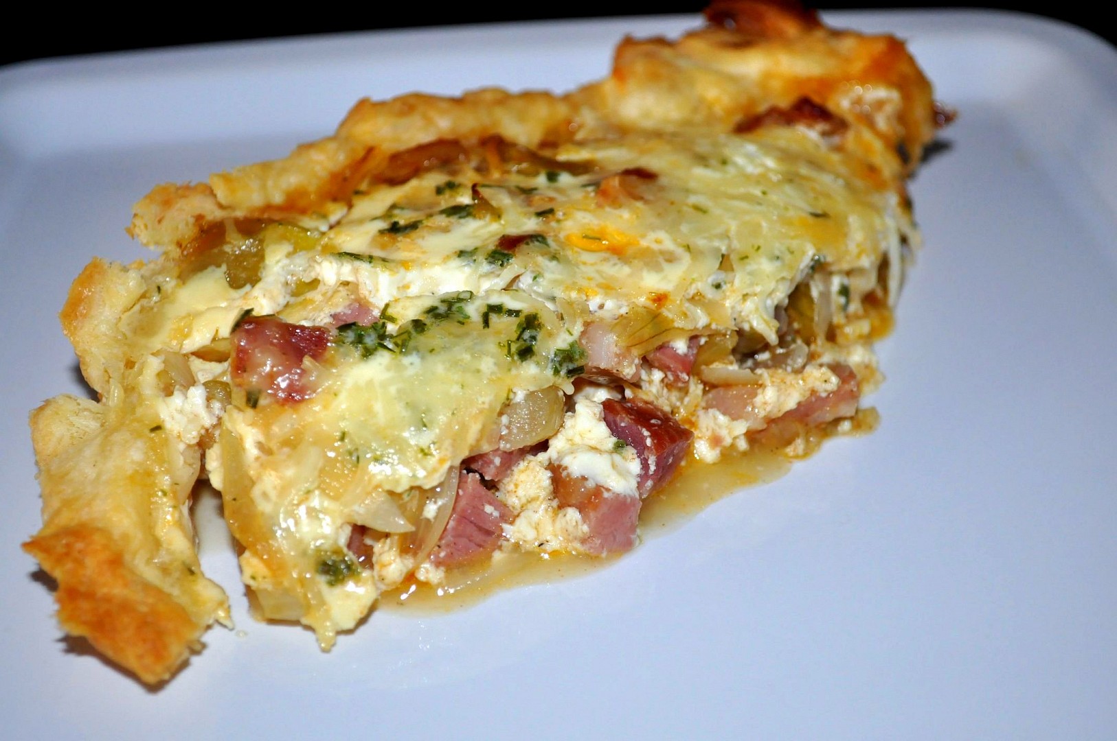 Cibulový koláč s uzeným_5ffb777904f86.jpeg