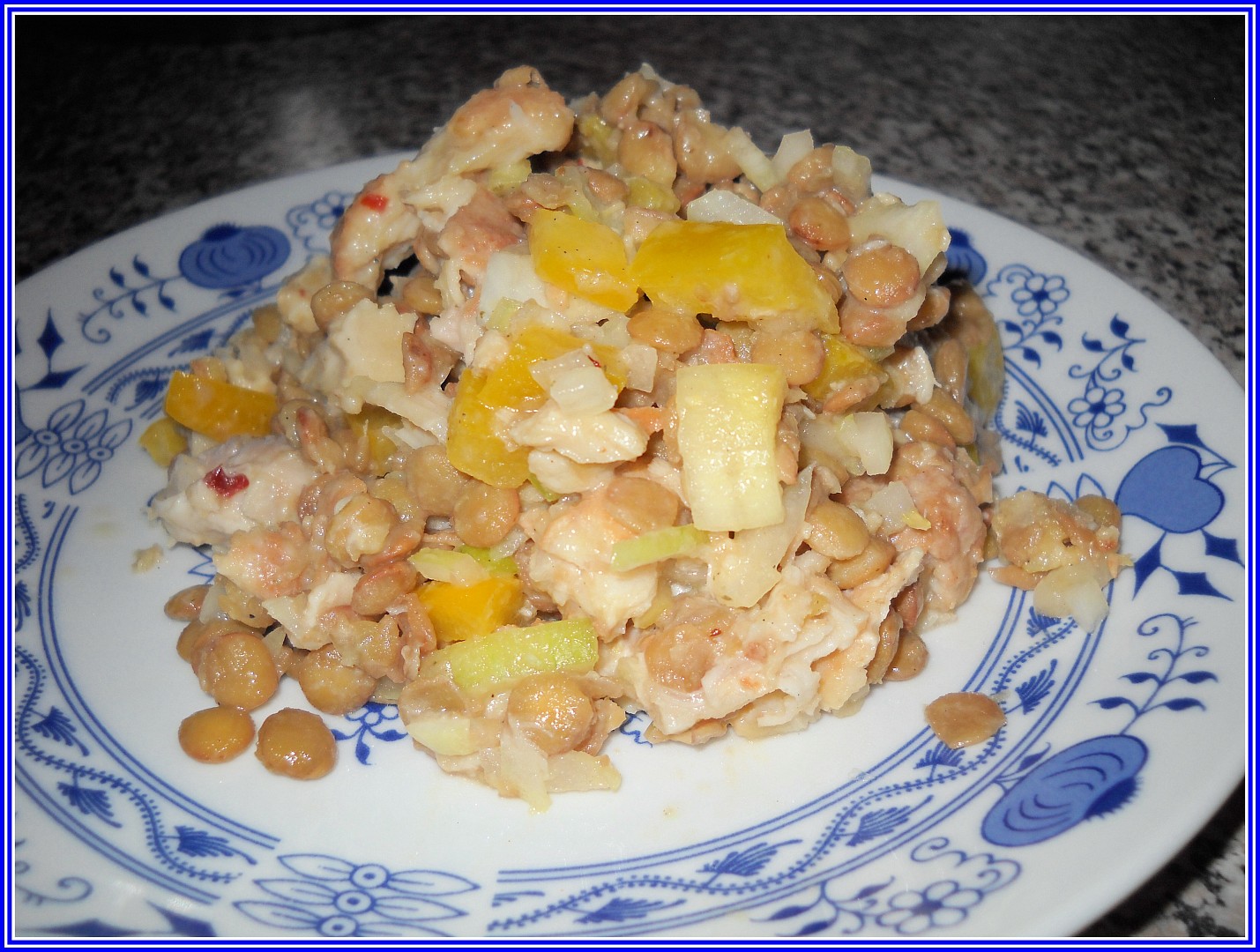 Čočkový salát s pečenáčem