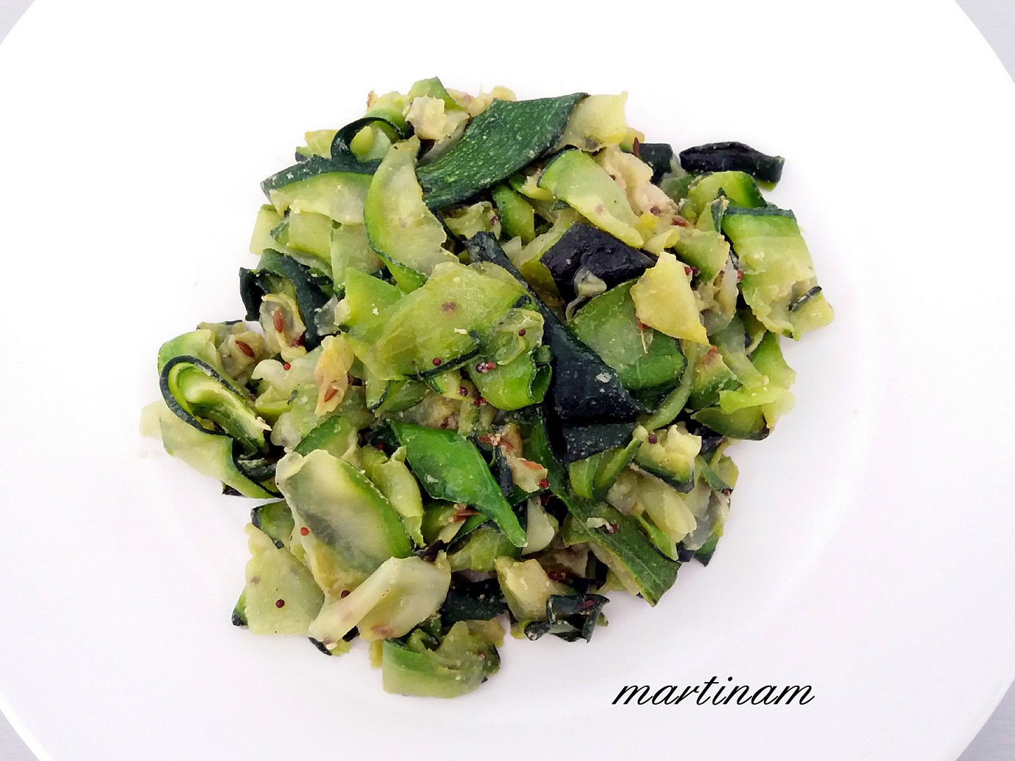 Cuketové nudle s tahini_5ff73f4c5f6af.jpeg