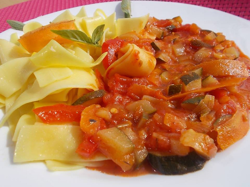 Cuketovo – rajčatová směs se zelím a bylinkami_5ff791f7ddf28.jpeg