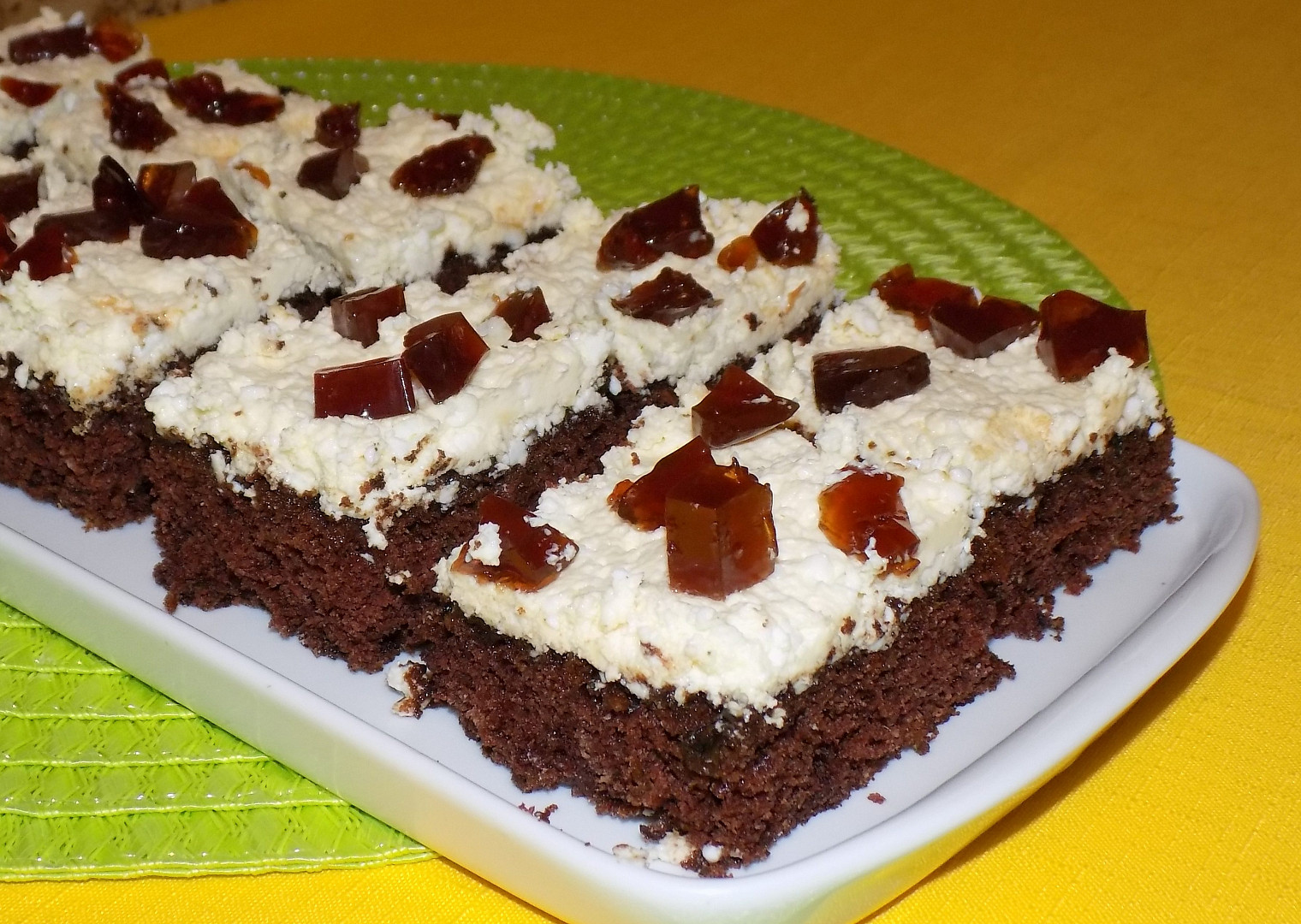 Cuketový koláč s jablečným želé