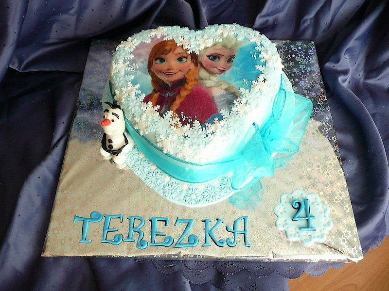 Dort Ledové království s jedlým papírem