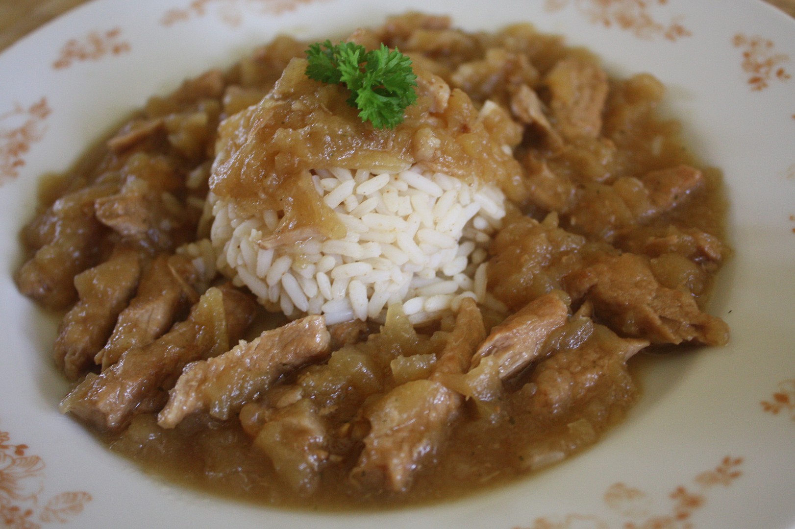 Dušené vepřové maso s jablkovým pyré_5ffcec8bb8e3f.jpeg