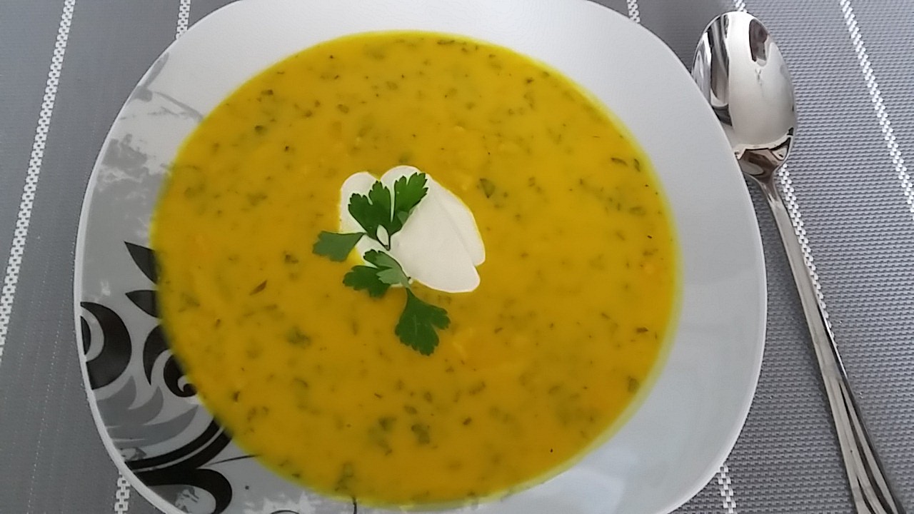 Dýňová polévka s citronovou šťávou_5ff793041a652.jpeg