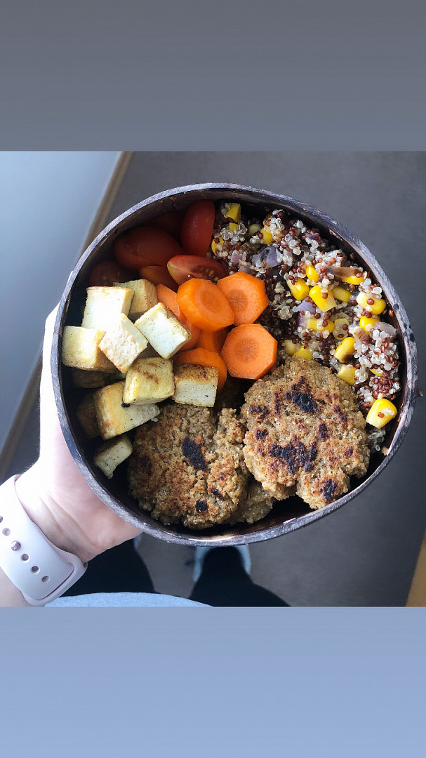 Falafel bowl s quinou_5ff68a516b41c.jpeg