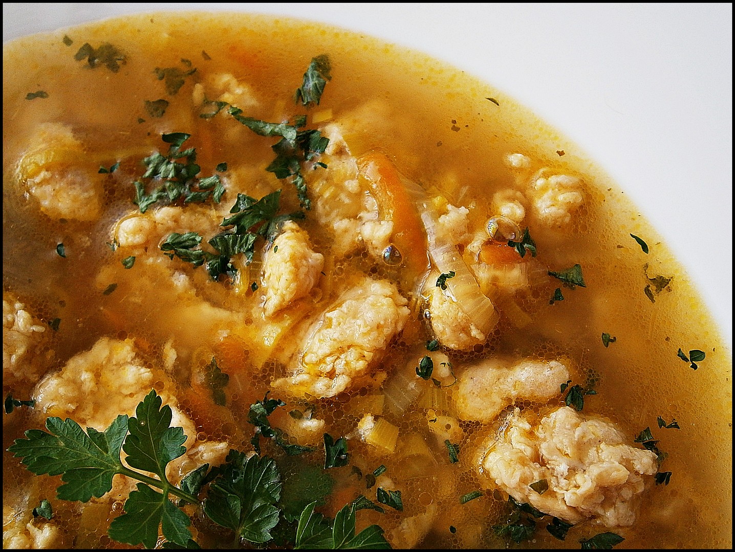 Falešná hovězí polévka z morkových kostí_5ffa69842dfc5.jpeg