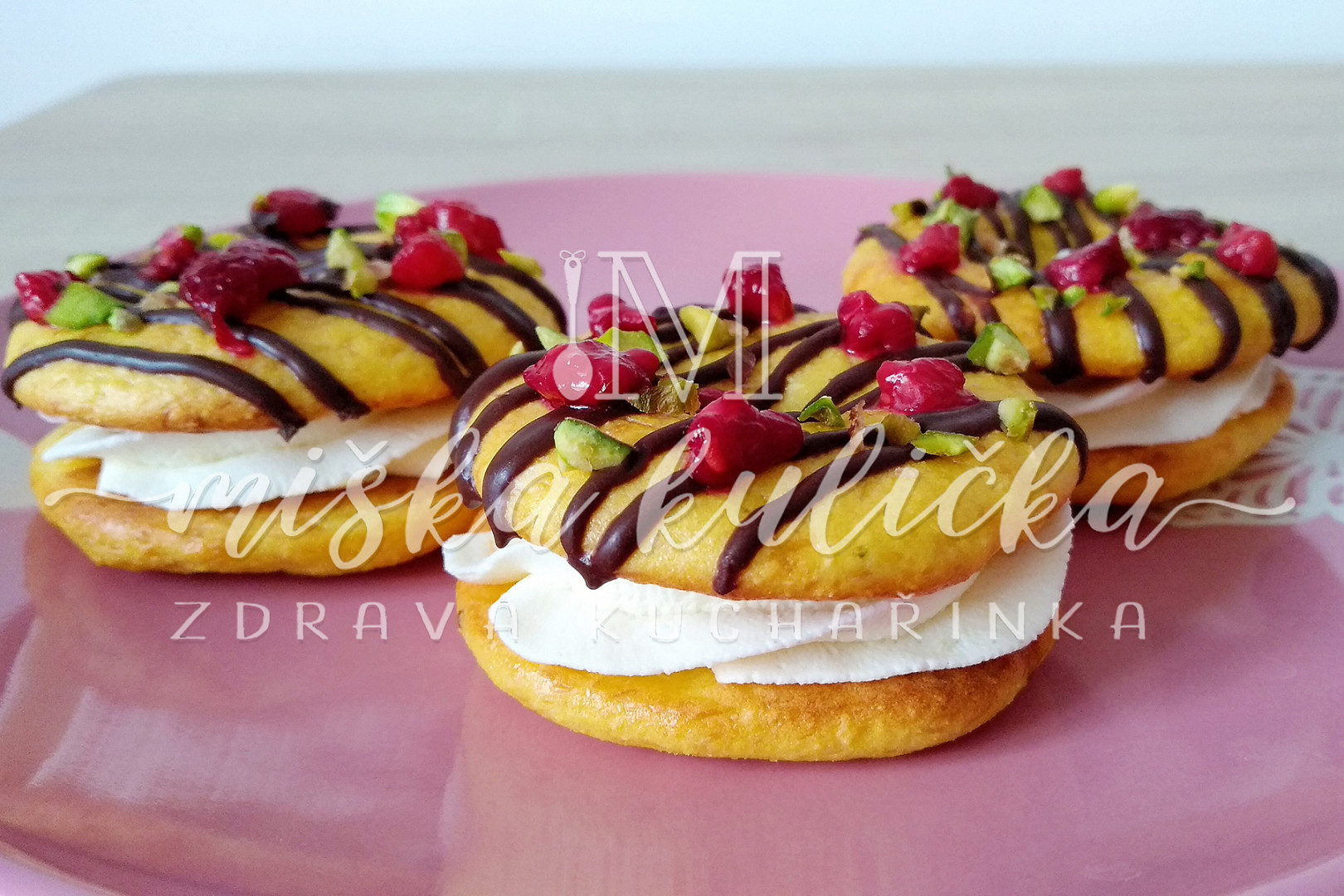 Falešné věnečky (oopsie nasladko)_5ff6edd1e651c.jpeg