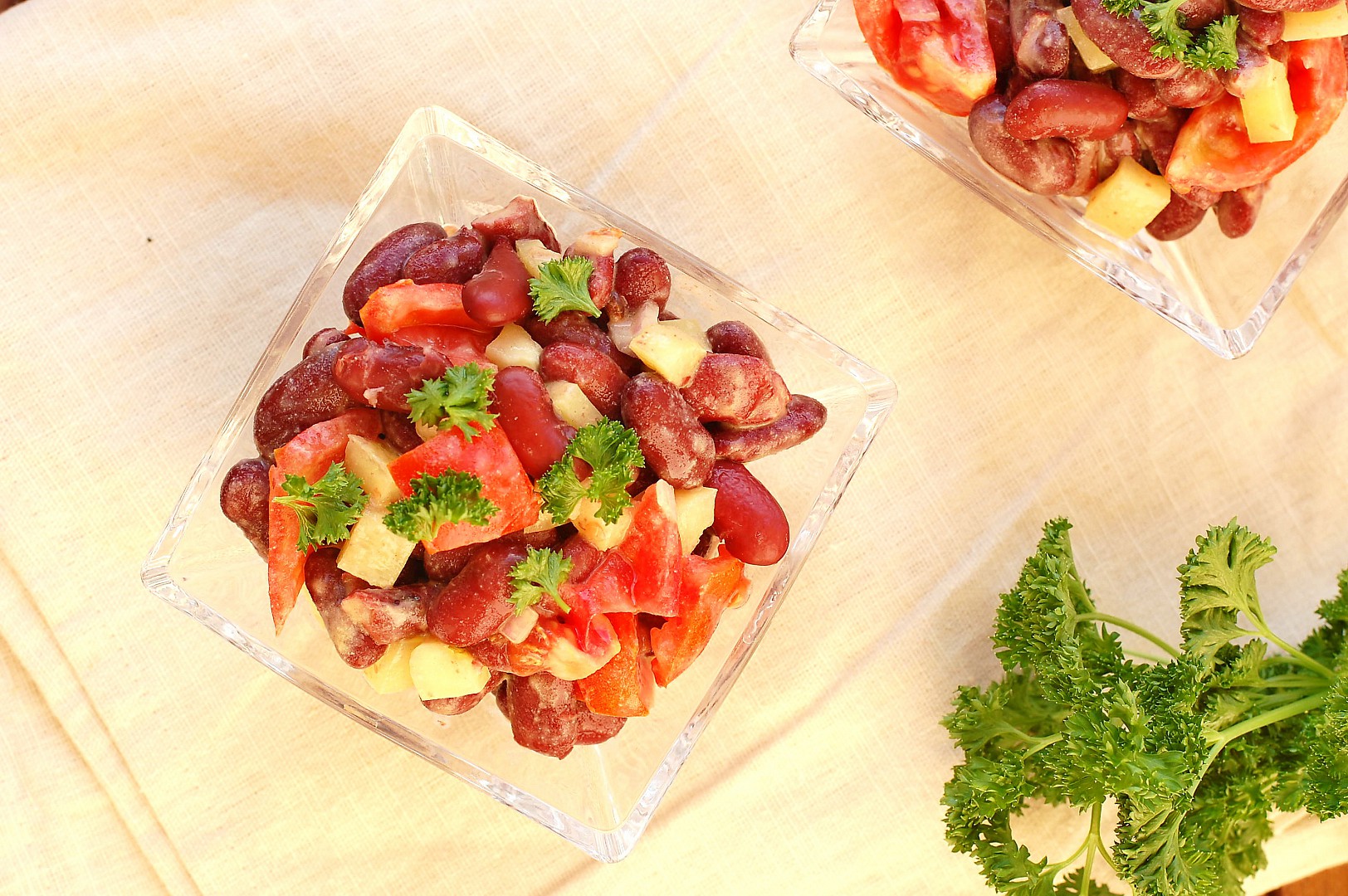 Fazolový salát se zeleninou