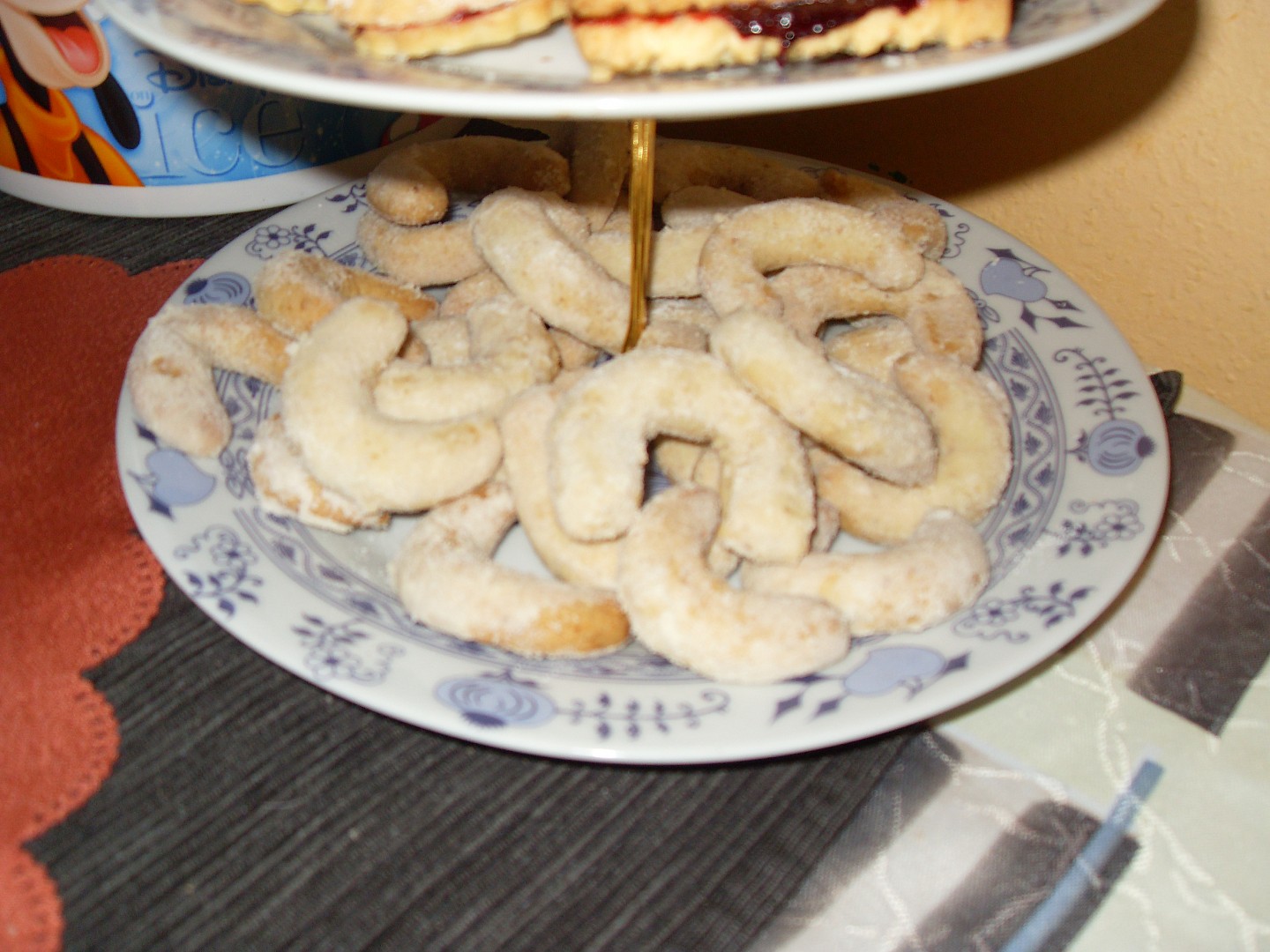 Hned křehké vanilkové rohlíčky_5ffa51dc12fca.jpeg