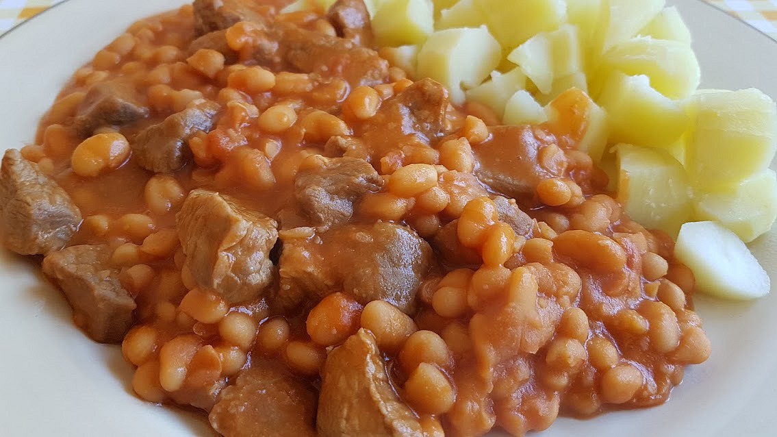 Hovězí kousky s fazolemi Baked Beans_5ff748a4782f1.jpeg