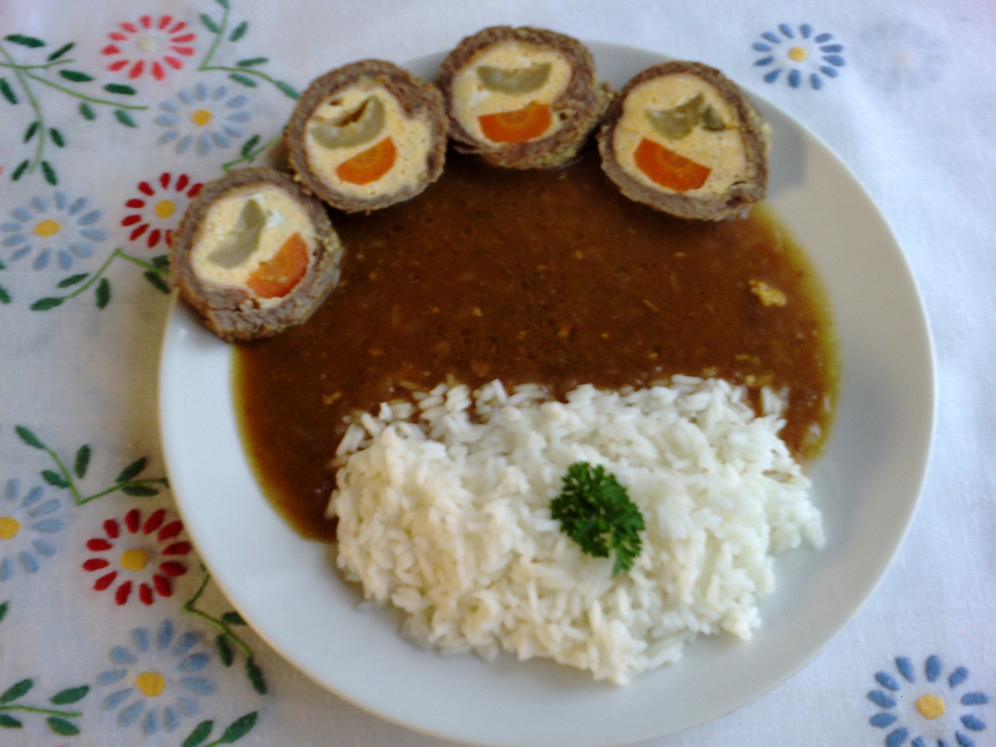 Hovězí roláda s vejci