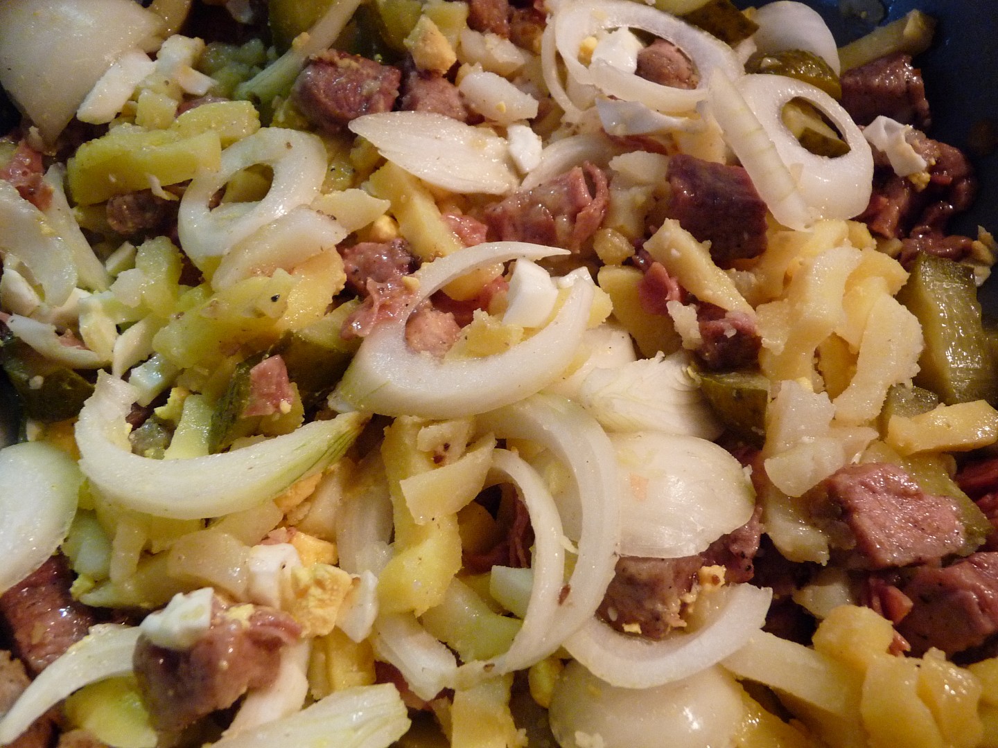 Hovězi směs s bramborem z jednoho hrnce