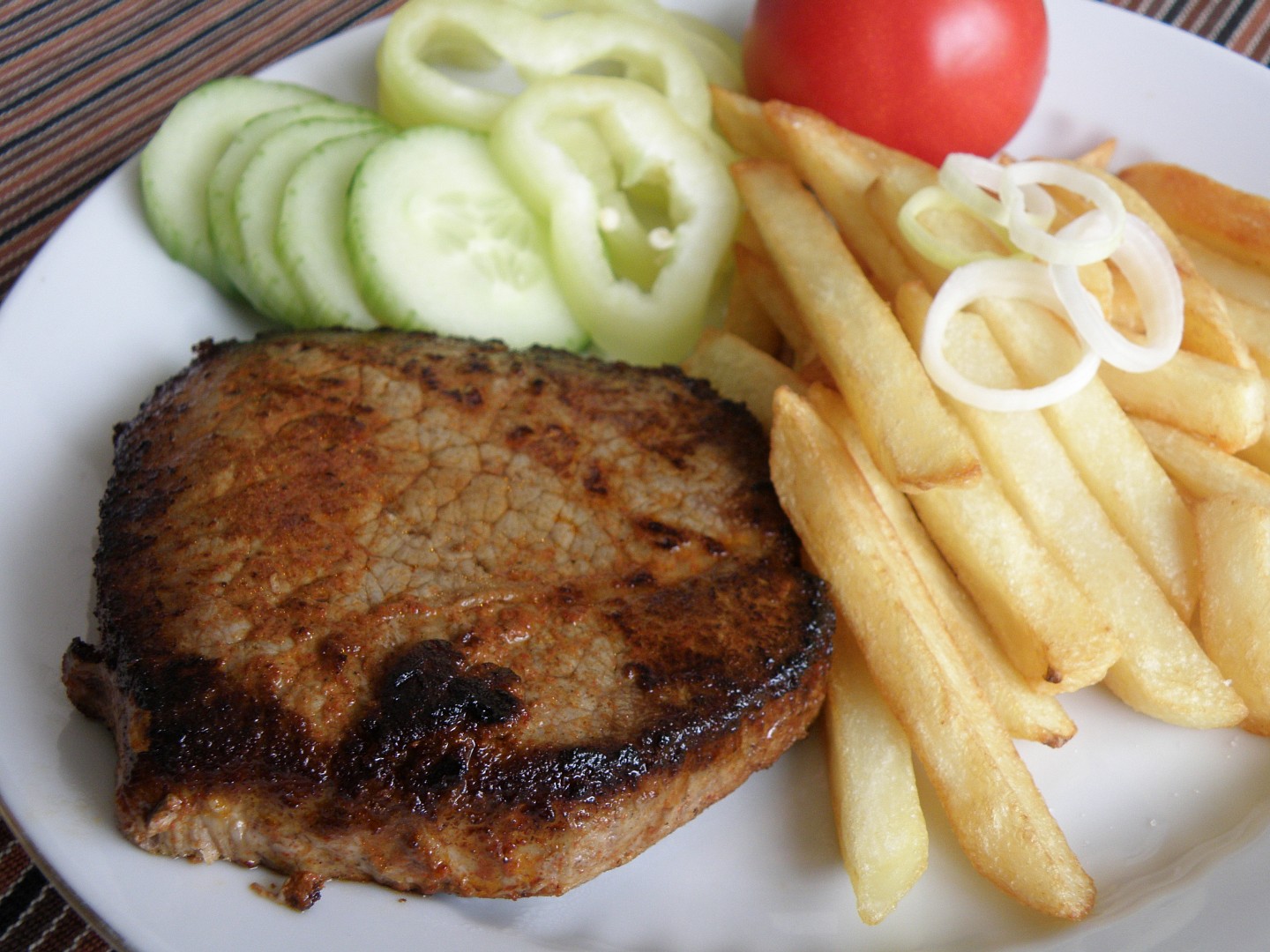 Hovězí steak s rozmarýnem a grilovanými brambory_5ffbc002267ae.jpeg
