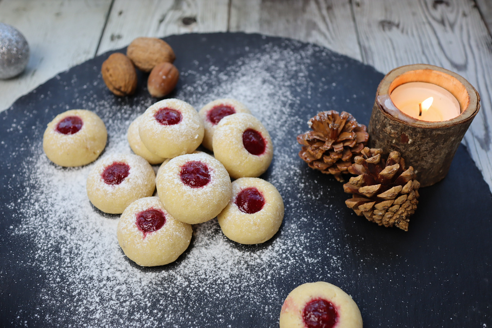 Husarské koláčky s marmeládou_5ff69f42e61a1.jpeg