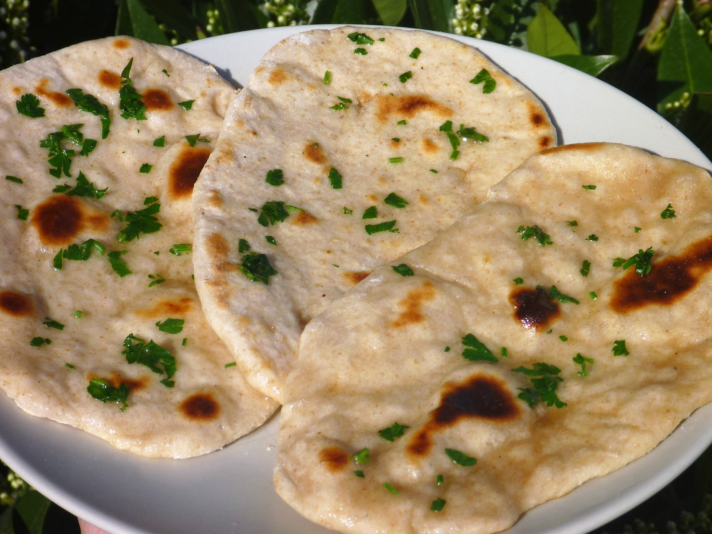 Indické placky naan z pánve (bez droždí)