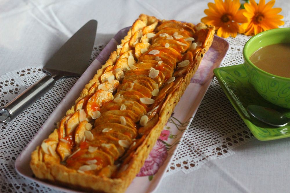 Jablečný koláč s marcipánem a mandlemi_5ff7964e92392.jpeg
