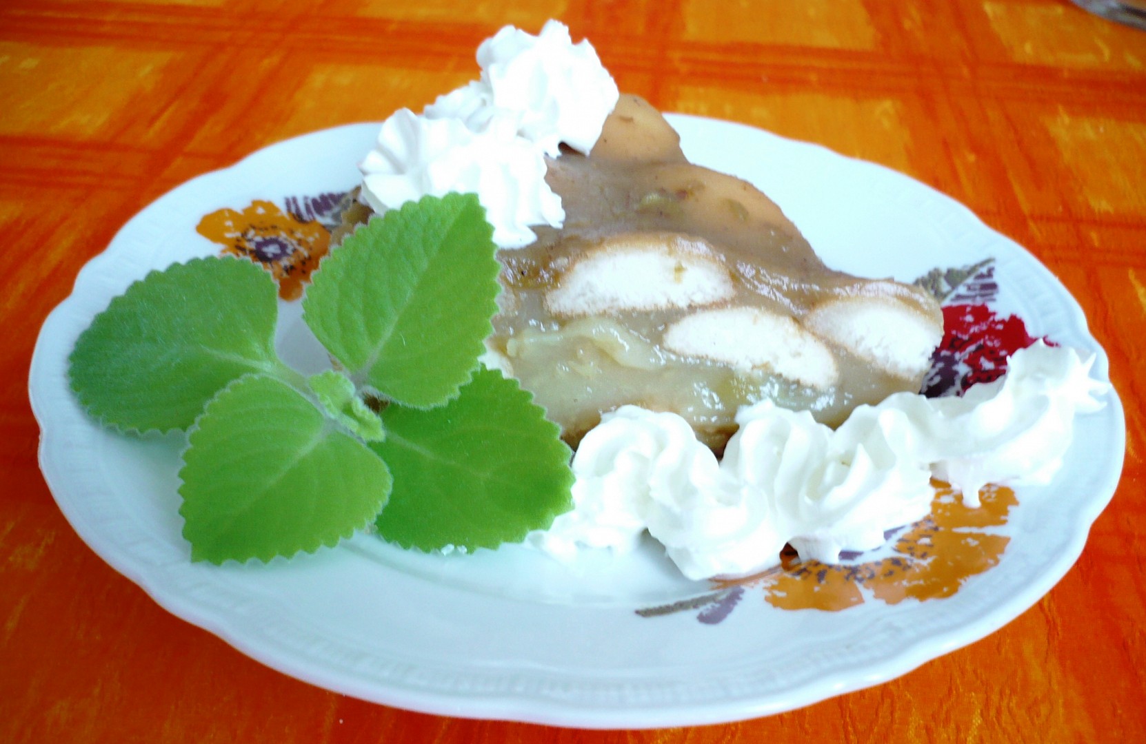 Jablečný moučník_5ffa0d5a3ed98.jpeg