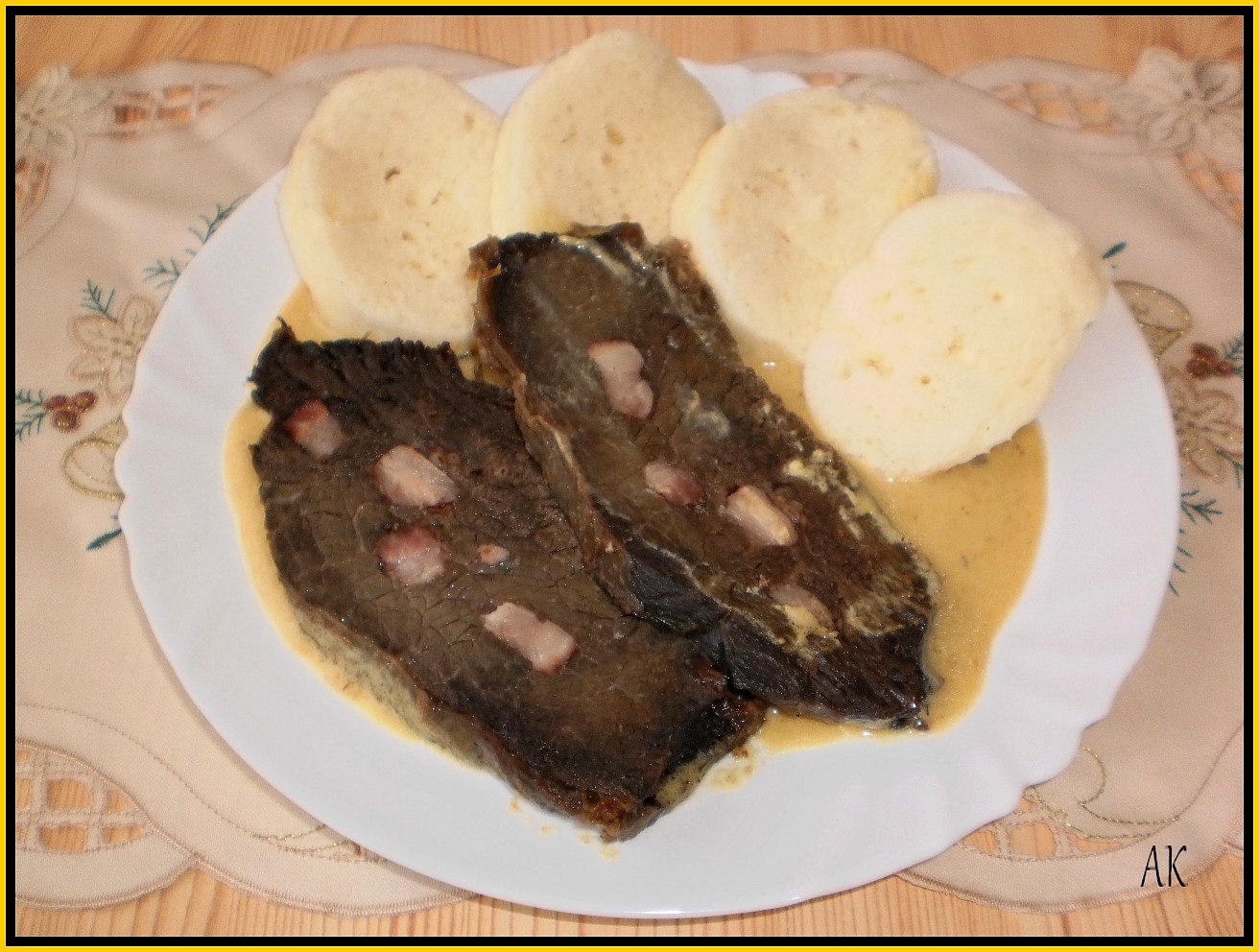 Kančí plec na smetaně_5ffb4b6aa9058.jpeg