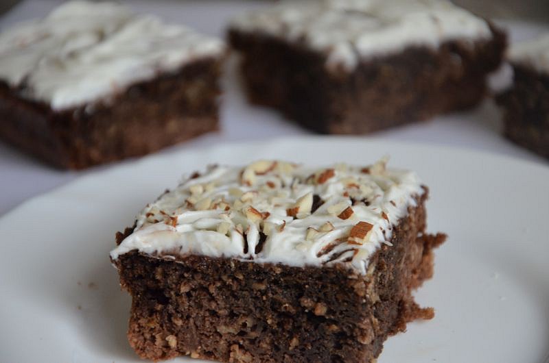 Karobový koláč s cuketou_5ff739276f271.jpeg