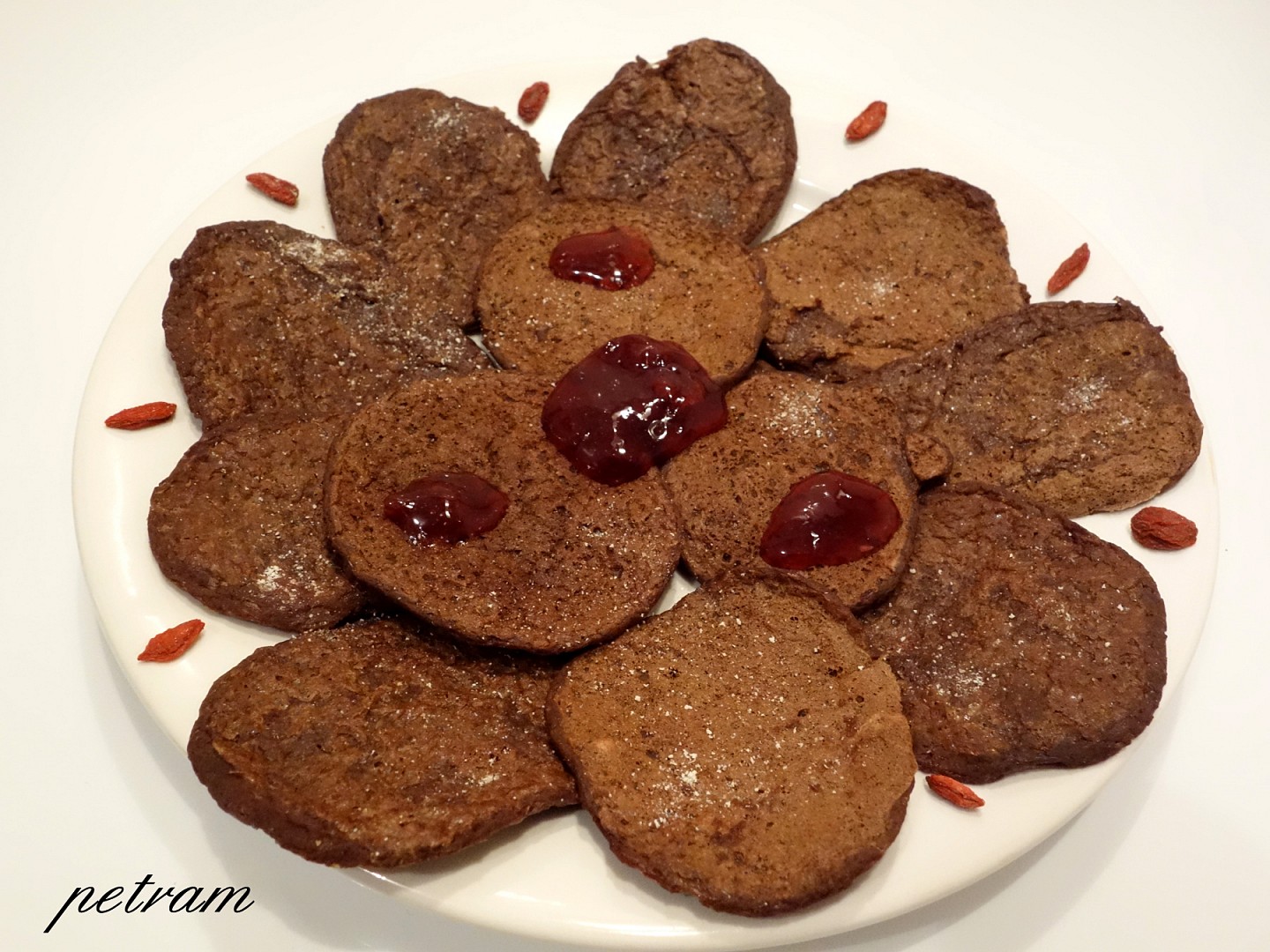 Kaštanovo-karobové lívanečky bez lepku, mléka a vajec_5ff82e5e2850b.jpeg