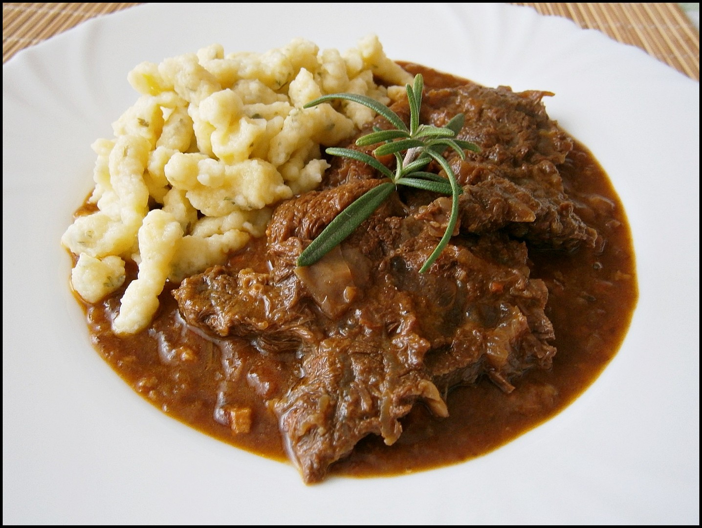 Kližka v zelenině, na černém pivu – připraveno v papiňáku_5ff8ec90a2ac9.jpeg