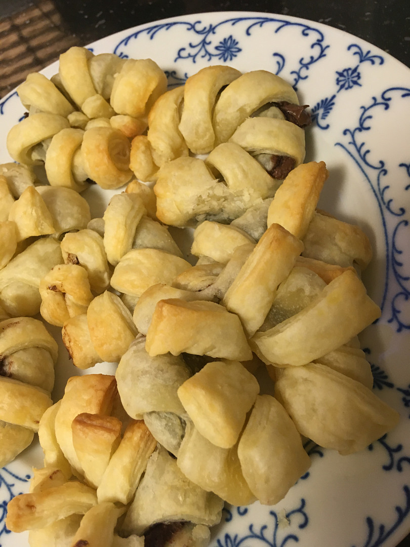 Kolečka z listového těsta s nutellou