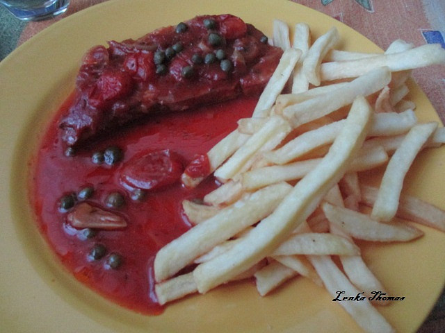 Kotleta v rajské omáčce s kapary