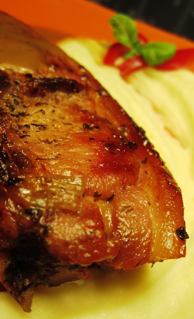 Kotletky ze selete na bylinkách