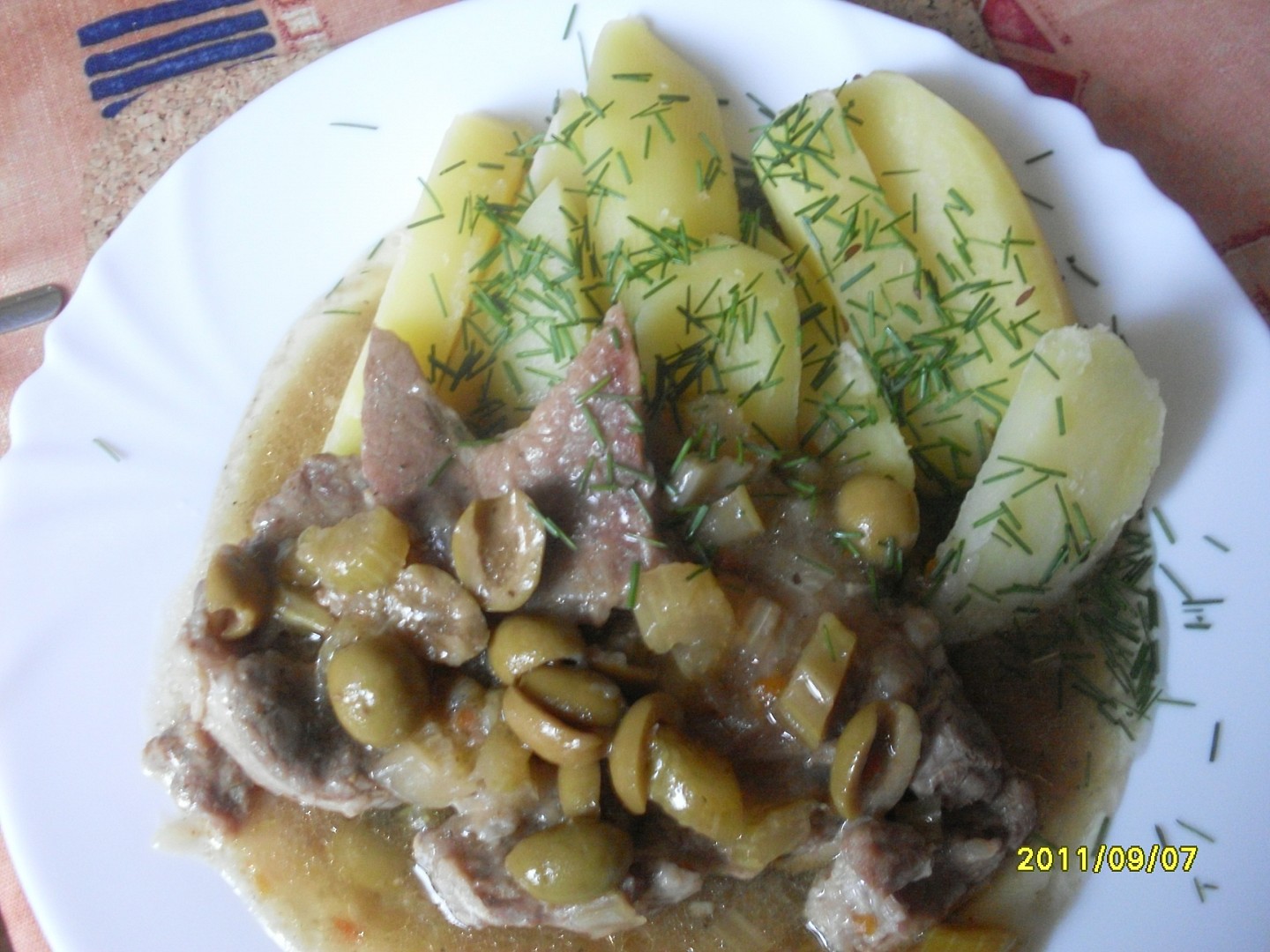 Krkovička na řapíkatém celeru s olivami_5ffa810f2ac50.jpeg