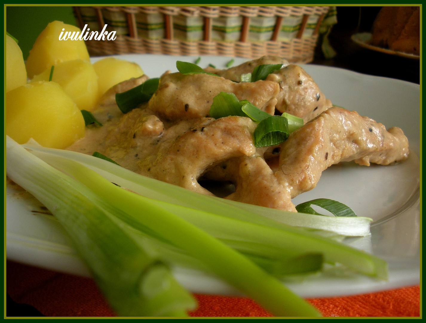 Krůtí nudličky s bylinkami a smetanou_5ffb6f5bdee68.jpeg