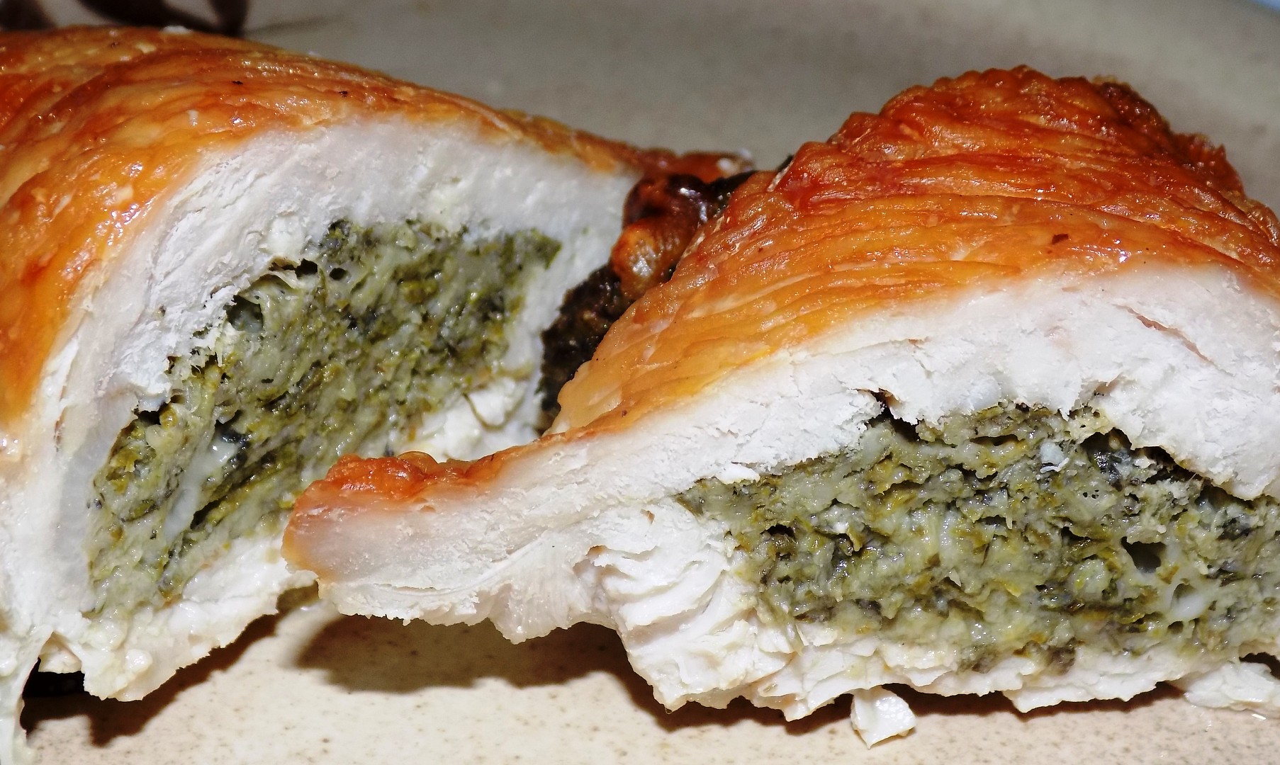 Krůtí plátek s mangoldovou náplní