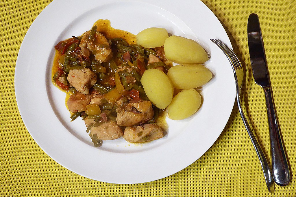 Kuře na pánvi se zeleninou_5ff7741d8fa48.jpeg