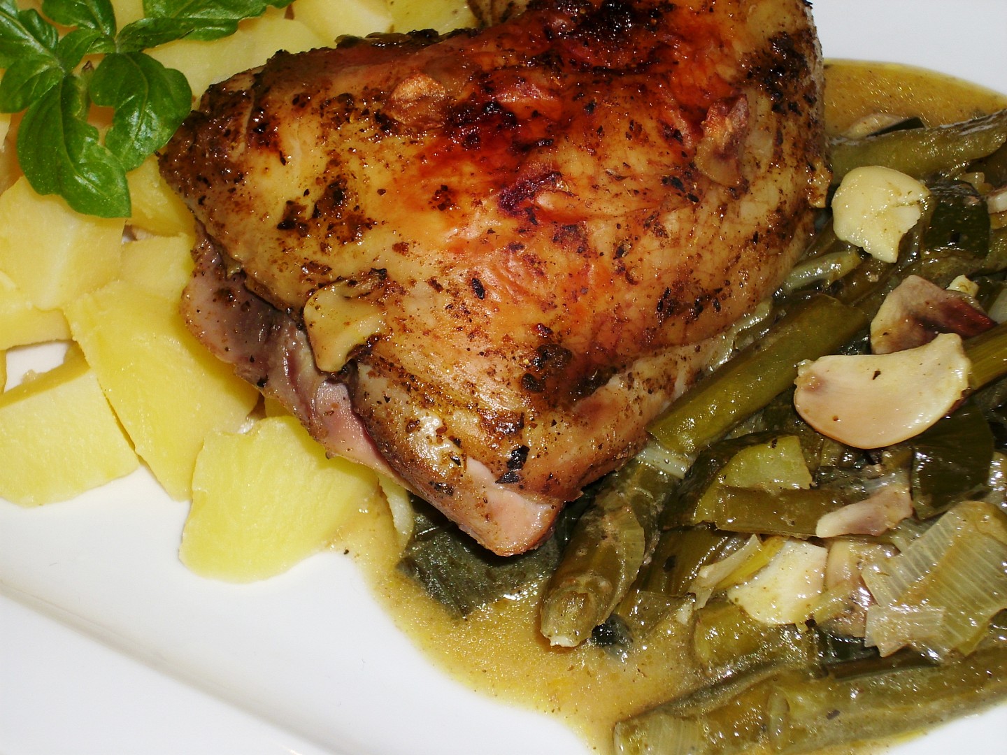 Kuře nazeleno v kokosovém mléku_5ffbb35227864.jpeg