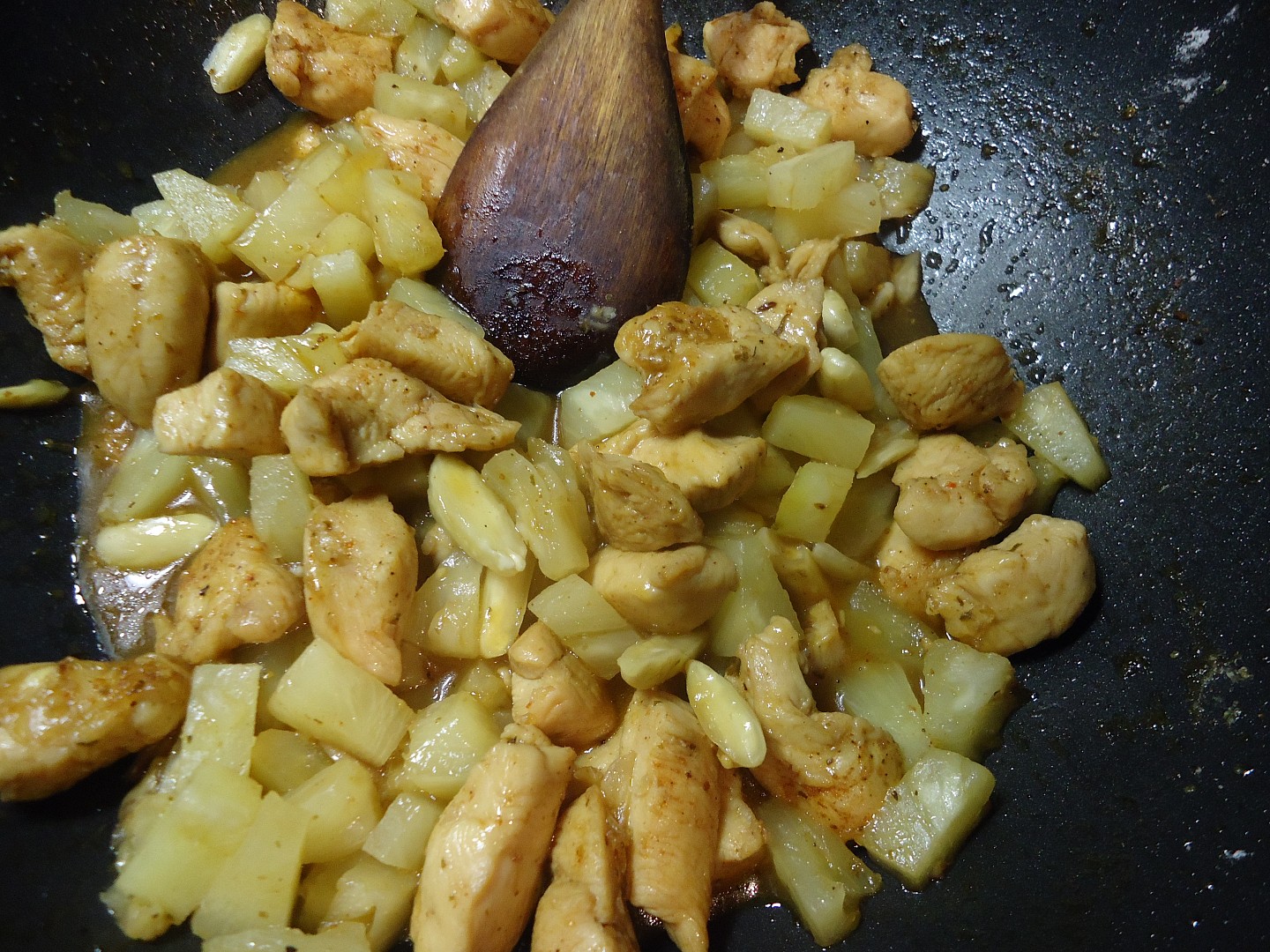 Kuřecí nudličky s ananasem z 1000 receptů