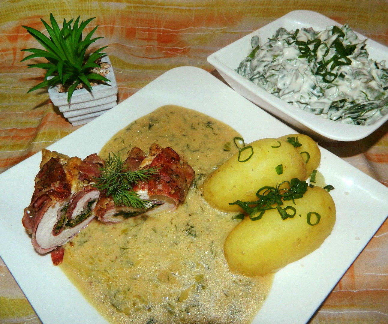 Kuřecí rolky se špenátem a slaninou_5ff685057ef1a.jpeg