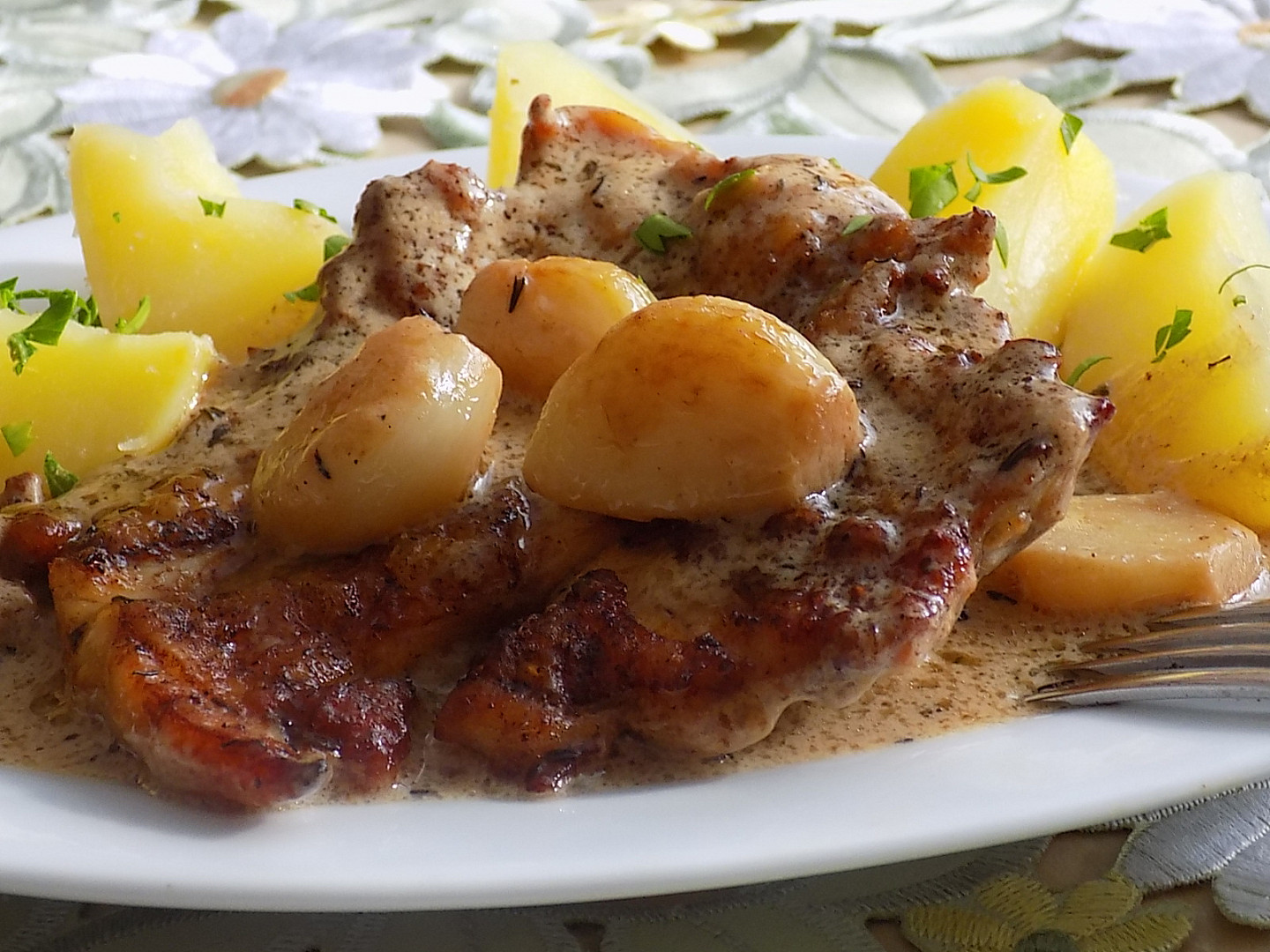 Kuřecí steak na česneku, tymiánu a medu_5ff6e77a07f3a.jpeg